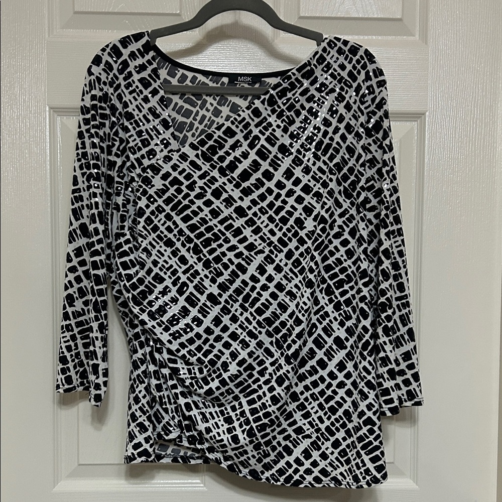 MSK Sparkly Geometric Women's Top Black and White Reflective Shimmery Ruched L